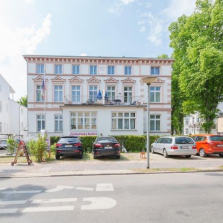 Haus Troja Otel Rostock Dış mekan fotoğraf